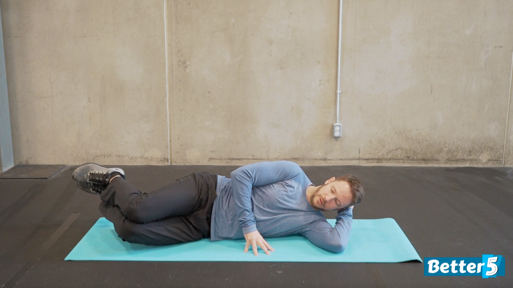Side plank exercise - movement 2