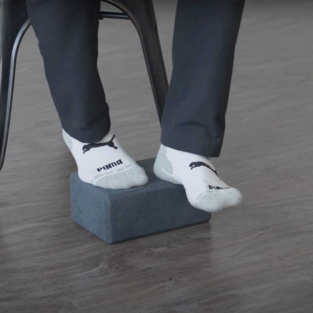 Seated toe raise starting position