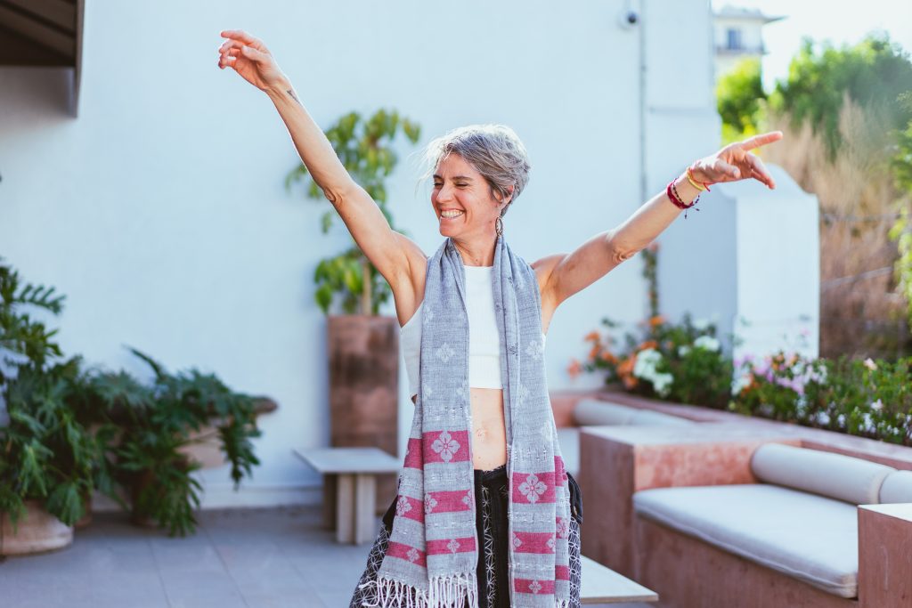 senior woman dance for cardio heart health