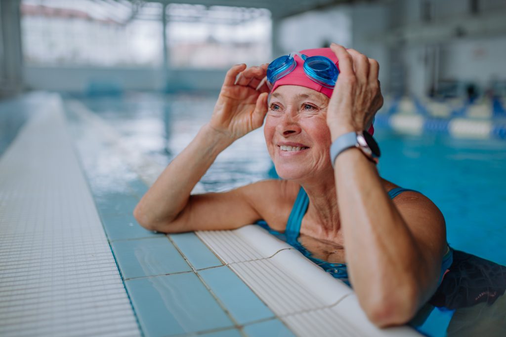 senior swimming for cardio health